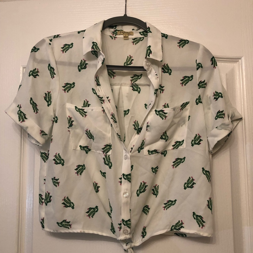 Lily White Cactus front knot blouse